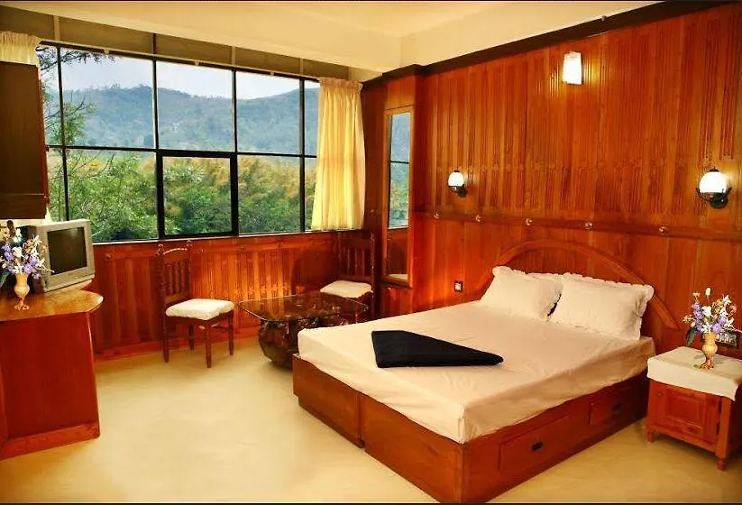 Dolphin Residency Hotel Thekkady