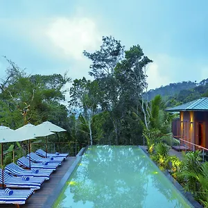 4* Resort Niraamaya Retreats Cardamom Club
